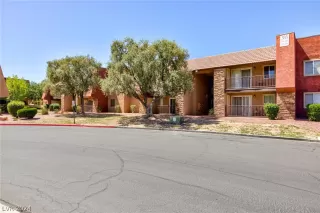 Photo #1: 2574767 Listing