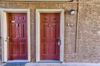 Photo #4: 2574767 Listing