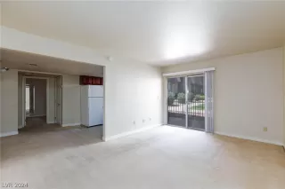 Photo #5: 2574767 Listing