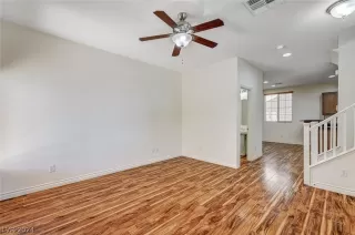 Photo #5: 2574787 Listing