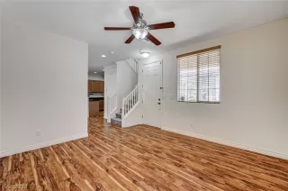 Photo #6: 2574787 Listing