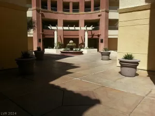 Photo #1: 2574822 Listing