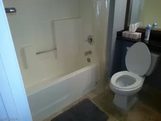 Photo #3: 2574822 Listing