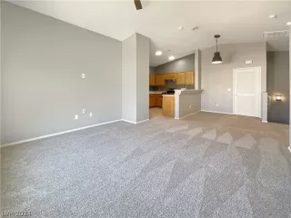 Photo #3: 2574826 Listing