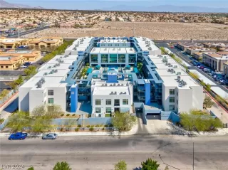 Photo #4: 2574835 Listing