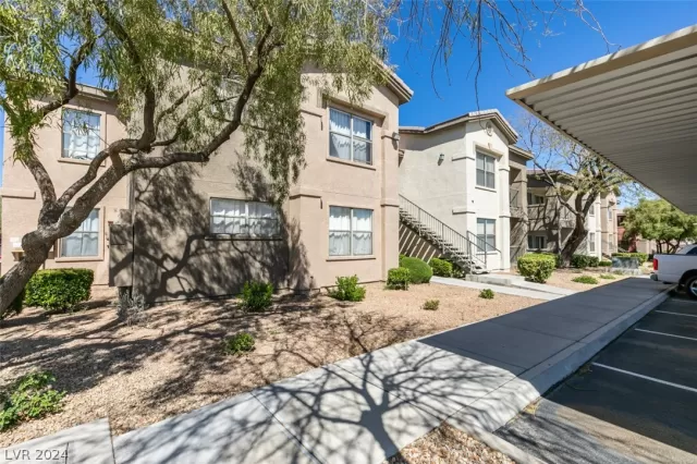 MLS: 2574854 Condo For Sale