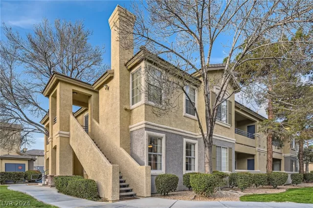 MLS: 2574861 Condo For Sale