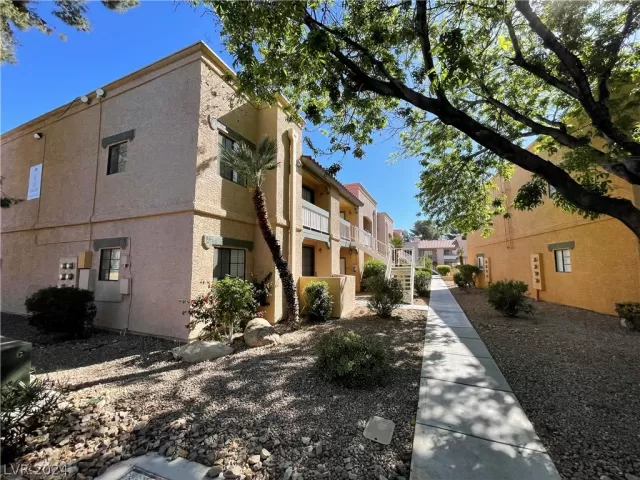 MLS: 2574873 Condo For Sale