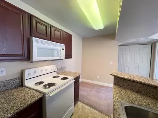 Photo #6: 2574873 Listing 