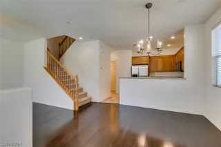 Photo #2: 2574897 Listing 