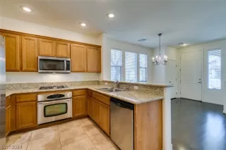 Photo #6: 2574897 Listing 