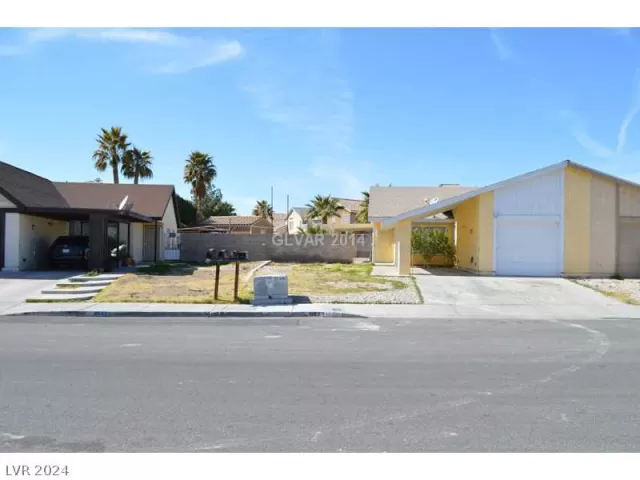 MLS: 2574909 Condo For Sale