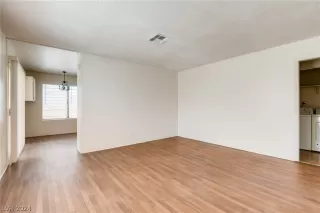 Photo #1: 2574909 Listing 