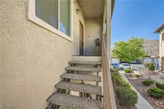 Photo #2: 2574915 Listing 