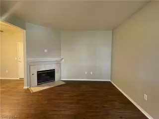 Photo #4: 2574921 Listing