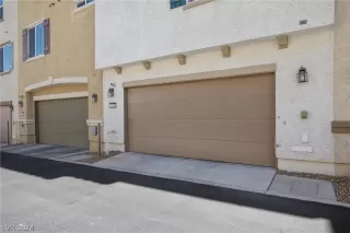 Photo #3: 2574968 Listing