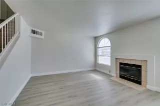 Photo #4: 2574993 Listing 