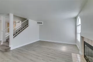 Photo #6: 2574993 Listing 