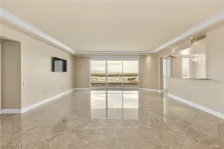 Photo #6: 2574998 Listing 