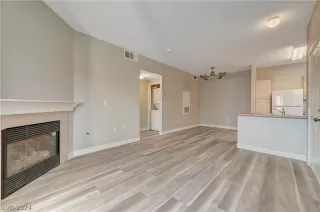 Photo #4: 2575002 Listing 