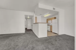 Photo #5: 2575009 Listing