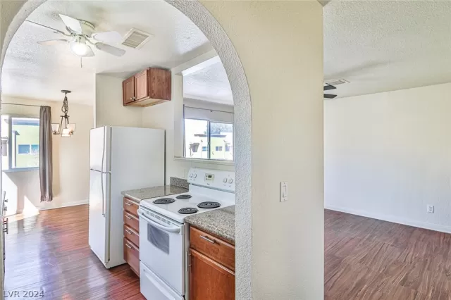 MLS: 2575043 Condo For Sale