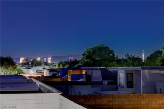 Photo #3: 2575046 Listing