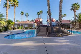 Photo #4: 2575048 Listing 