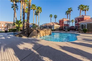 Photo #6: 2575048 Listing 