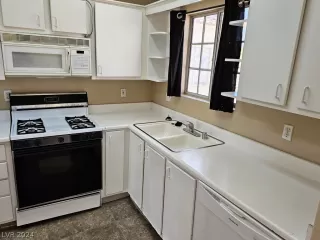 Photo #4: 2575067 Listing 