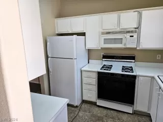 Photo #5: 2575067 Listing 
