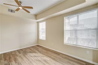 Photo #4: 2575074 Listing