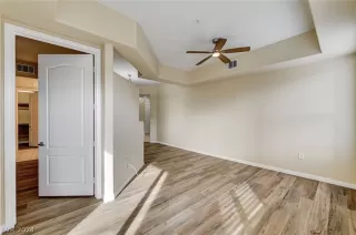 Photo #5: 2575074 Listing