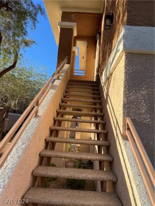 Photo #1: 2575081 Listing 