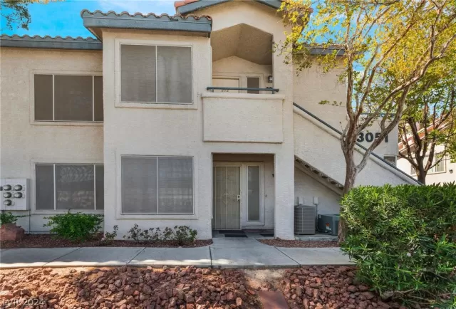 MLS: 2575114 Condo For Sale