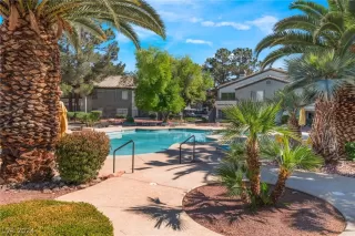 Photo #1: 2575114 Listing