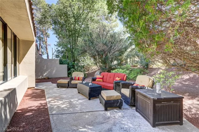 MLS: 2575117 Condo For Sale