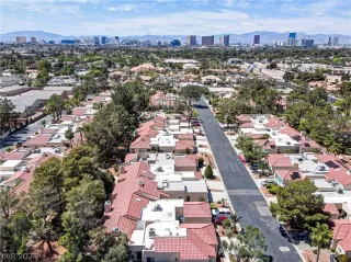 Photo #6: 2575117 Listing