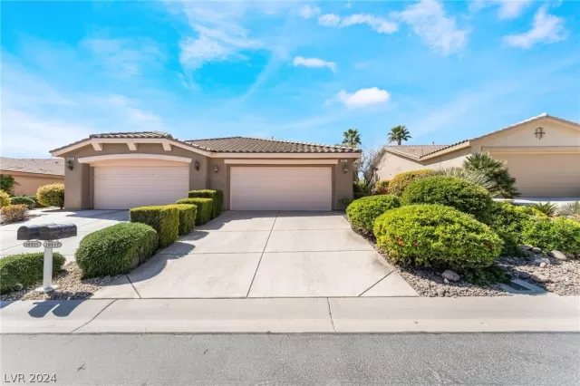 MLS: 2575124 Condo For Sale