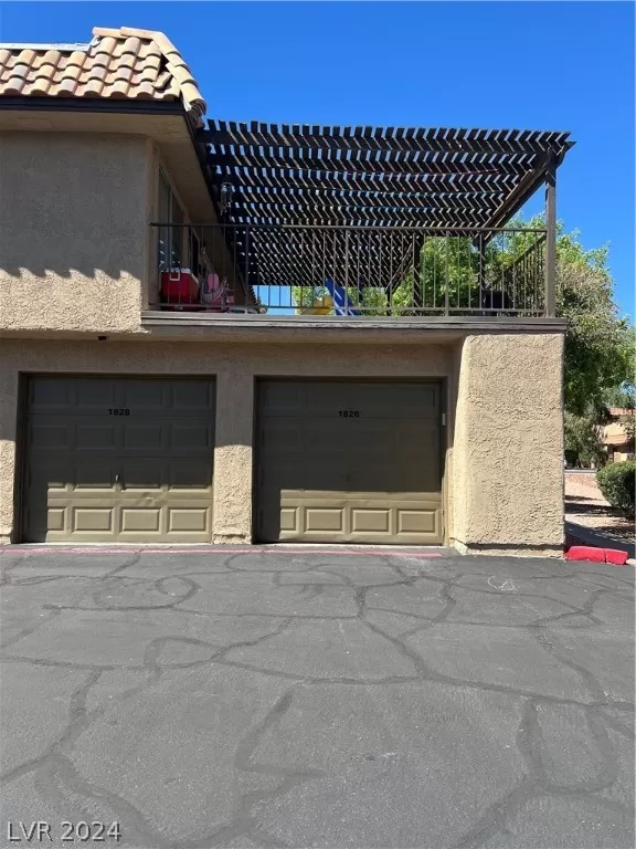 MLS: 2575145 Condo For Sale