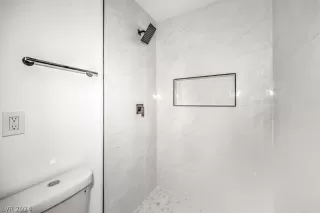 Photo #4: 2575156 Listing