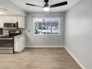 Photo #6: 2575174 Listing