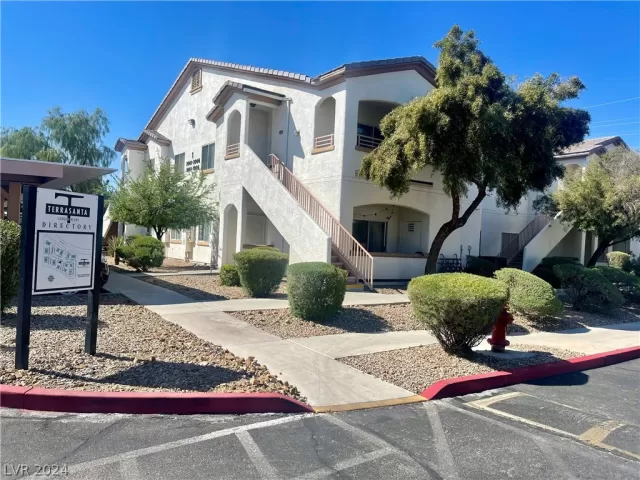 MLS: 2575187 Condo For Sale