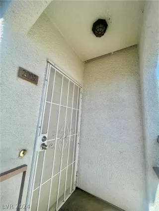 Photo #3: 2575187 Listing 