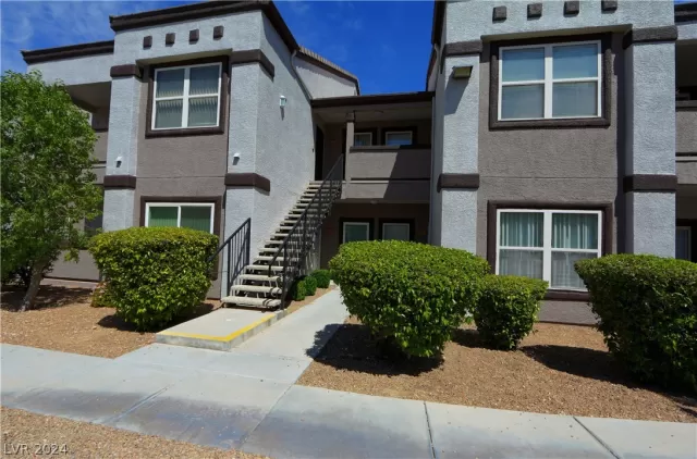 MLS: 2575195 Condo For Sale