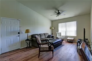 Photo #3: 2575195 Listing