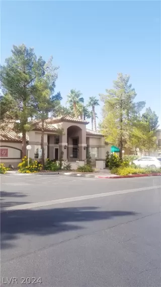 Photo #1: 2575197 Listing 