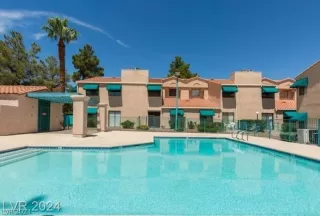 Photo #2: 2575208 Listing 