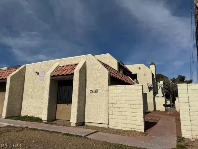 MLS: 2575211 Condo For Sale