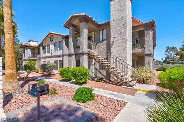 MLS: 2575219 Condo For Sale